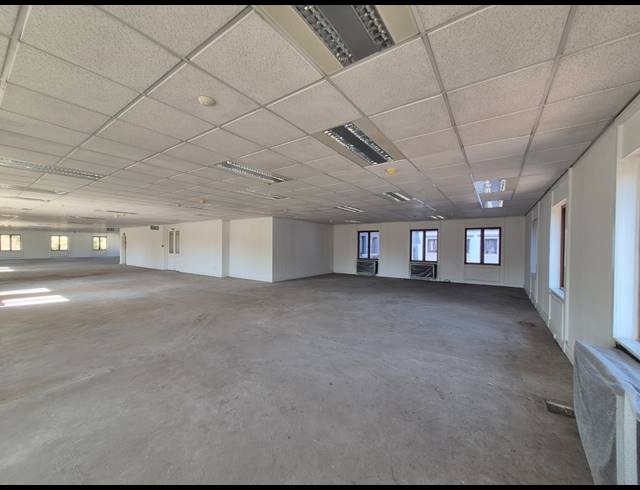 3,729M² OFFICE TO LET IN SANDTON CENTRAL